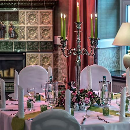Landhotel Schwarzer Adler Suelzetal الاعمال الصورة