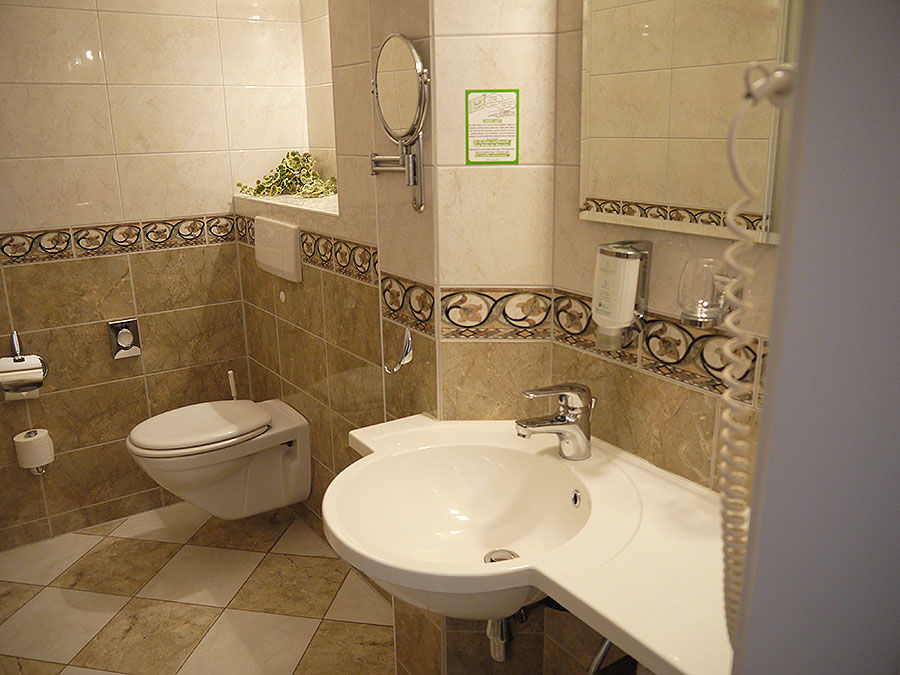Landhotel Schwarzer Adler Suelzetal الغرفة الصورة