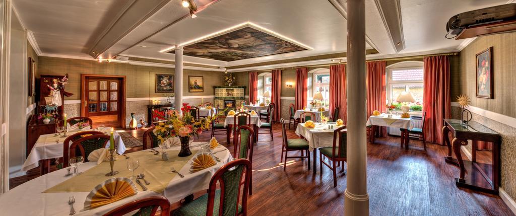 Landhotel Schwarzer Adler Suelzetal المظهر الخارجي الصورة